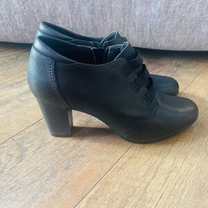 Clarks Brynn Celia Elegant Black Ankle Booties